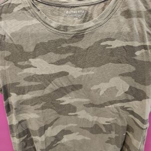 Athleta tshirt